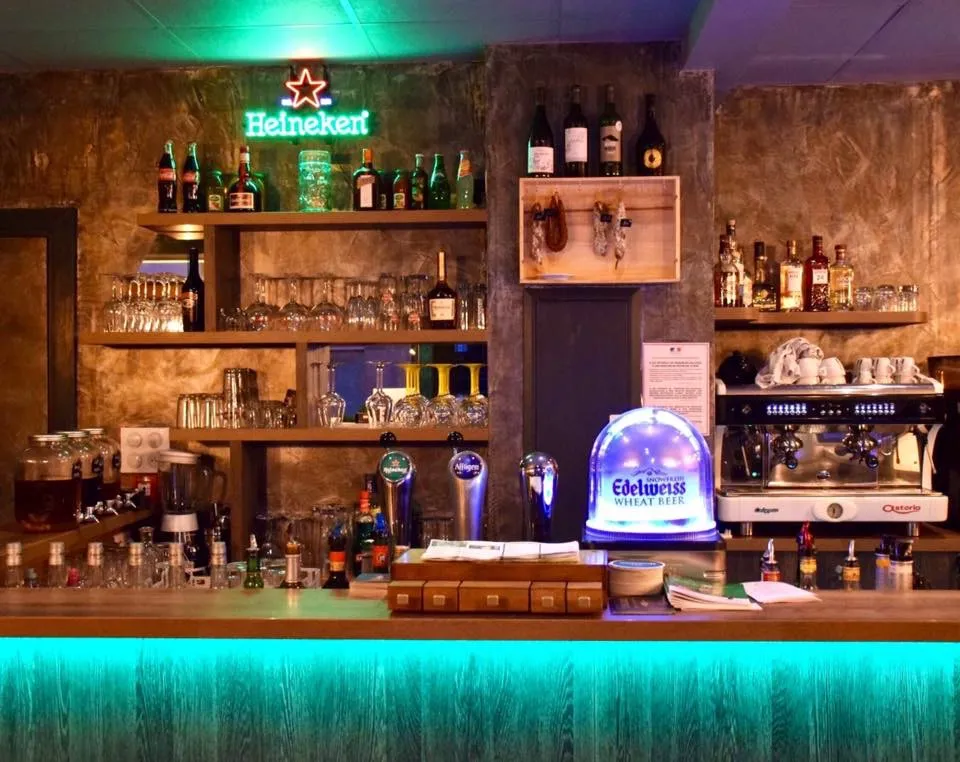 Le Cameleon cafe bar